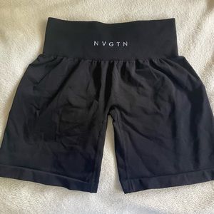 NVGTN solid seamless shorts